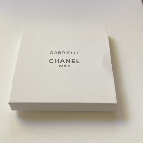 Chanel SENT WITH LOVE Gift Set lots in the bag! - Picture 8 of 16